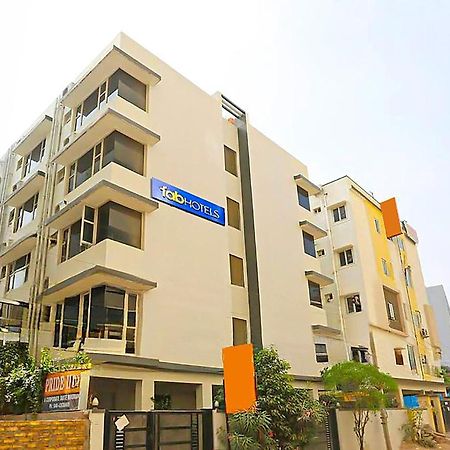 Fabhotel Pride Inn - Nr Tcs Deccan Park, Hitech City ไฮเดอราบัด ภายนอก รูปภาพ