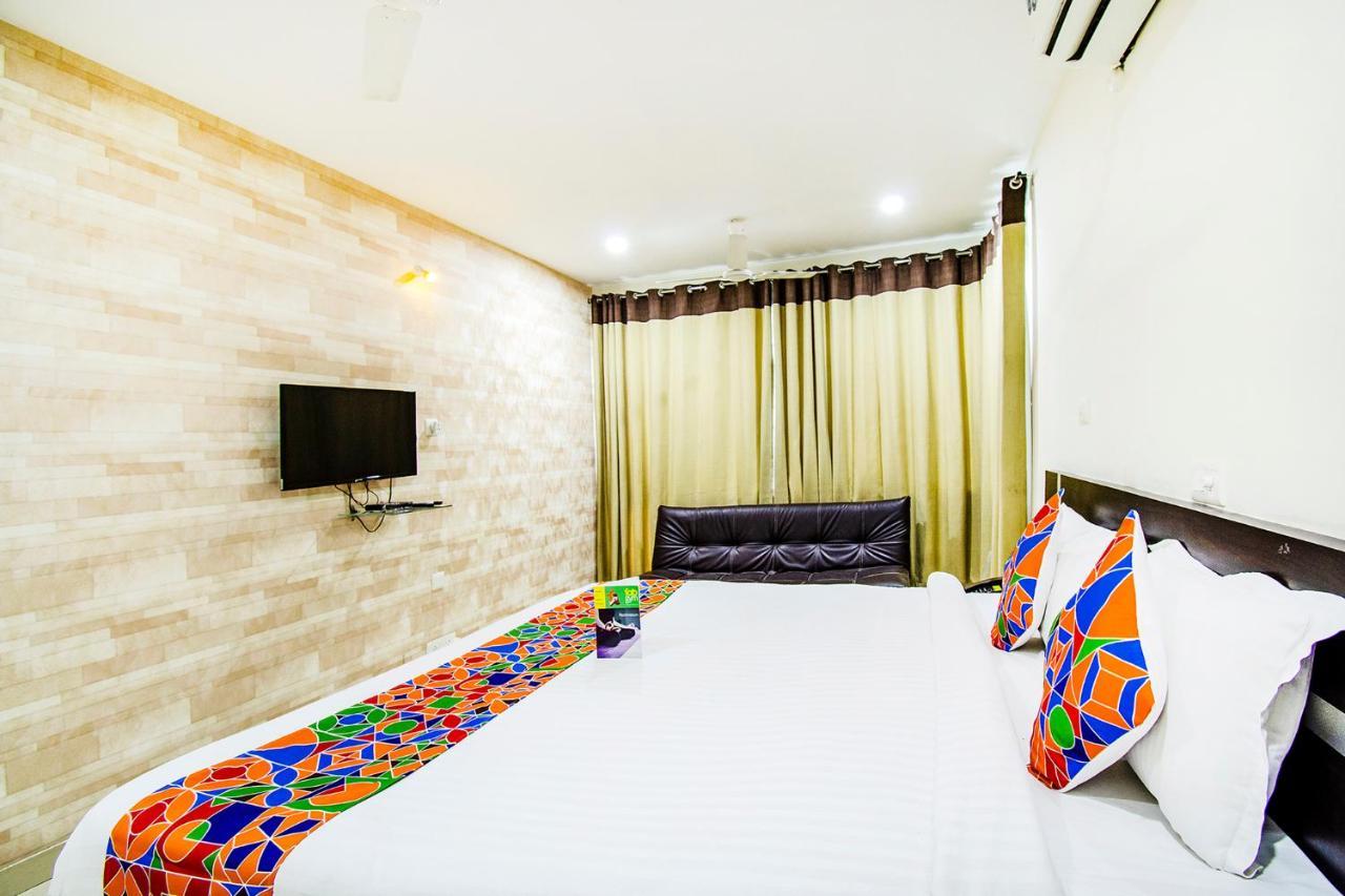 Fabhotel Pride Inn - Nr Tcs Deccan Park, Hitech City ไฮเดอราบัด ภายนอก รูปภาพ